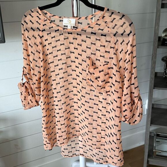 Semi sheer Collective Concepts mini bow tie print 3/4 sleeve blouse sz XS - Picture 5 of 7